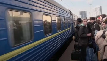 поїзд, вокзал, Укрзалізниця поїзд, вокзал, Укрзалізниця